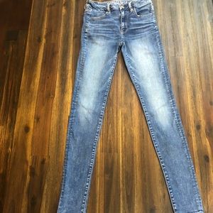 High waisted American Eagle skinny jeans